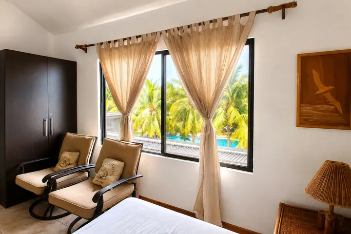 La suite, con vista a las albercas